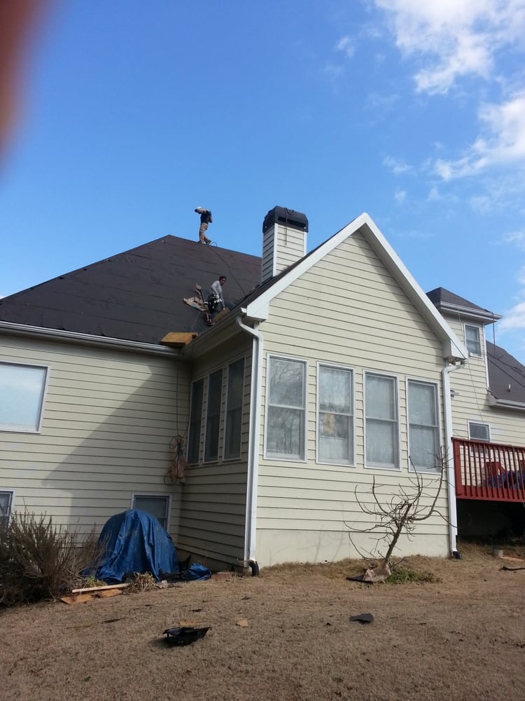 Slide of 404 The Roof