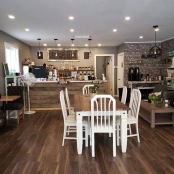 Elpida Cafe And Roastery - Inside the cafe - Coffee Roasteries Near Me - Georgina, Ontario Elpida Cafe And Roastery - Inside the cafe - Coffee Roasteries Near Me - Georgina, Ontario