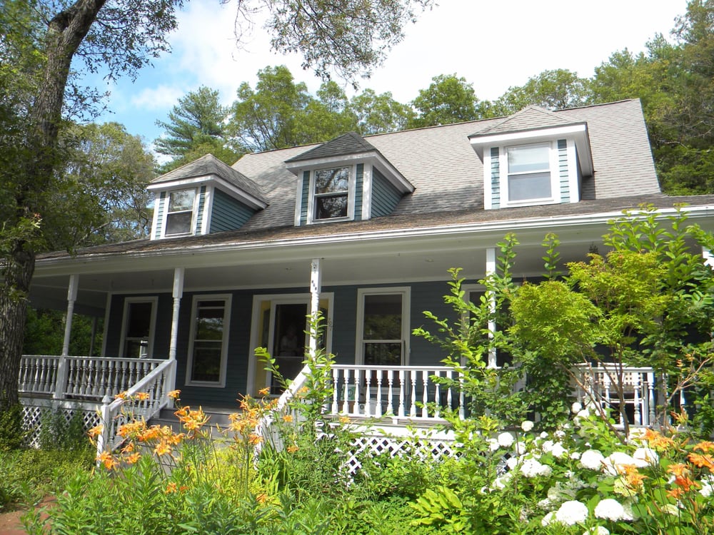 BERKSHIRE HATHAWAY HOMESERVICES PAGE REALTY 82 Holliston St, Medway