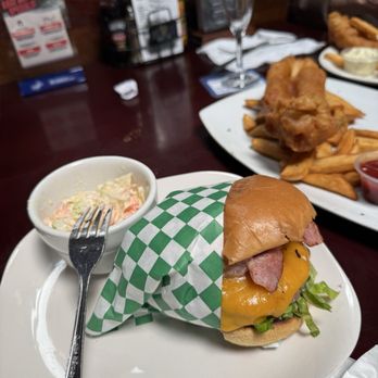 Gallagher's Pub & Grill - The Irish Banger - Pubs Near Me - Long Beach, California