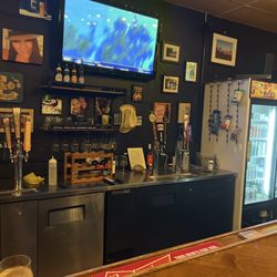 210 Tavern - New place to enjoy!!!
