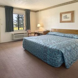 Travelodge by Wyndham Tulsa - Suite