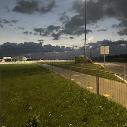 Port Lotniczy Warszawa-Modlin - The path to the Plane