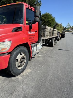 Fleet Services - xpert Mobile Tire Services for Your Fleet—On-Site, On-Time, Every Time
Keep your business moving with our dedicated fleet tire repair and maintenance solutions. We specialize in providing prompt, professional on-site tire repairs, replacements, and routine maintenance for commercial fleets of all sizes. Our experienced team understands the importance of minimizing downtime and maximizing safety, so we prioritize fast response times, reliable workmanship, and proactive service to keep your vehicles on the road.
Serving Riverside, we partner with delivery services, logistics providers, and businesses with company vehicles to deliver hassle-free tire solutions right at your location. Let us handle your fleet’s tire needs so you can focus on running your business. Fleet Services - xpert Mobile Tire Services for Your Fleet—On-Site, On-Time, Every Time
Keep your business moving with our dedicated fleet tire repair and maintenance solutions. We specialize in providing prompt, professional on-site tire repairs, replacements, and routine maintenance for commercial fleets of all sizes. Our experienced team understands the importance of minimizing downtime and maximizing safety, so we prioritize fast response times, reliable workmanship, and proactive service to keep your vehicles on the road.
Serving Riverside, we partner with delivery services, logistics providers, and businesses with company vehicles to deliver hassle-free tire solutions right at your location. Let us handle your fleet’s tire needs so you can focus on running your business.