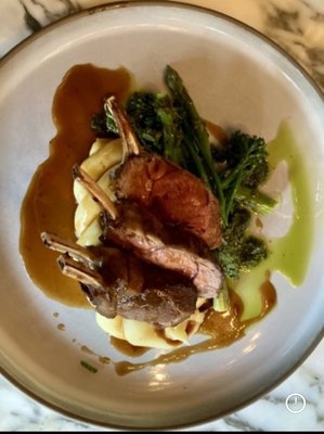 The Lygon Arms by null