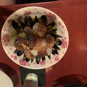 Catch Restaurant - Scallops with Mussels - Seafood Near Me - Wilmington, North Carolina Catch Restaurant - Scallops with Mussels - Seafood Near Me - Wilmington, North Carolina