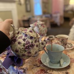 Emerald Necklace Inn & Tearoom