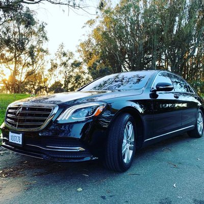 Transportation for Executives - Have an executive or VIP traveling for work? And need airport and daily services? Our luxury sedans can get the job done. Transportation for Executives - Have an executive or VIP traveling for work? And need airport and daily services? Our luxury sedans can get the job done.