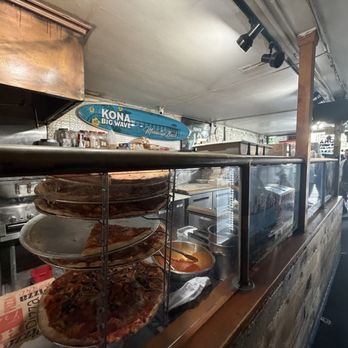 Manhattan Pizzeria - Pizza Near Me - Manhattan Beach, California Manhattan Pizzeria - Pizza Near Me - Manhattan Beach, California