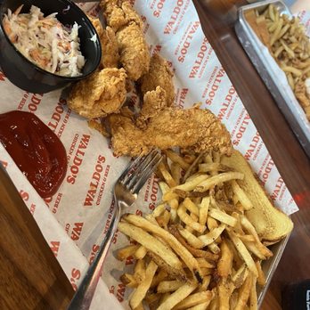 Waldo’s Chicken & Beer Broken Arrow - 4 piece tender platter with fries - Bars Near Me - Broken Arrow, Oklahoma