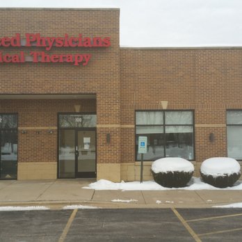Advanced Physicians - Our physical therapy office in Aurora can help you get back to a active or pain free life. - Physical Therapy Near Me - Aurora, Illinois