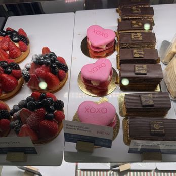 Paris Baguette - Bakeries Near Me - Long Beach, California Paris Baguette - Bakeries Near Me - Long Beach, California