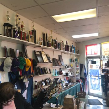 Grindstaff's Trophies - Tons to choose from - Trophy Shops Near Me - Tumwater, Washington Grindstaff's Trophies - Tons to choose from - Trophy Shops Near Me - Tumwater, Washington