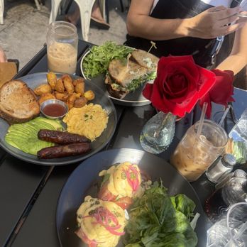 Zuzu’s Petals - Breakfast & Brunch Near Me - Long Beach, California Zuzu’s Petals - Breakfast & Brunch Near Me - Long Beach, California