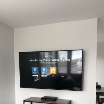 HD Hookups - TV mounted - Home Theatre Installation Near Me - San Diego, California