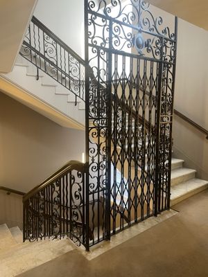 The London EDITION by null