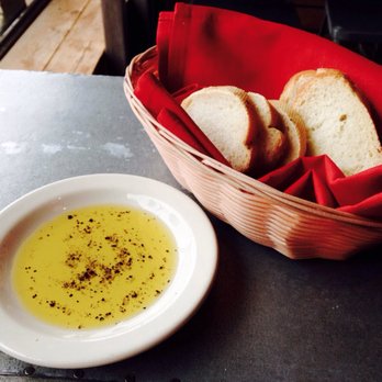 La Bodega - Complimentary bread and olive oil. - Tapas Bars Near Me - Kansas City, Missouri