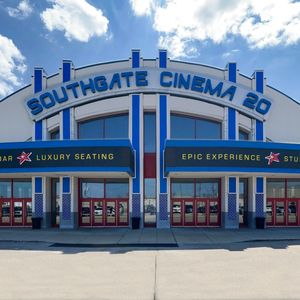 AMC LIVONIA 20 - Updated June 2025 - 74 Photos & 220 Reviews - 19500