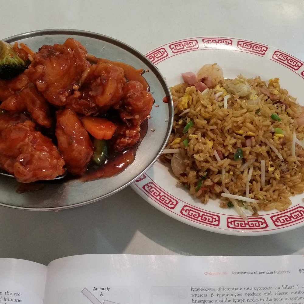 Silver Palace - General Tso's chicken. The house special fried rice is delish! - Chinese Near Me - Miami, Florida Silver Palace - General Tso's chicken. The house special fried rice is delish! - Chinese Near Me - Miami, Florida