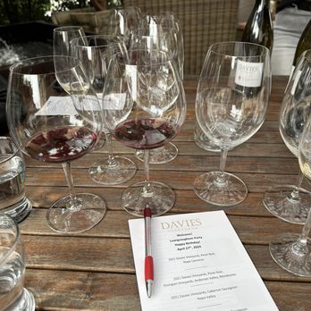 Davies Vineyards - Wine Tasting Room Near Me - Saint Helena, California