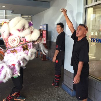 Chinatown - Gift to the Lion for a Prosperous New Year - Local Flavor Near Me - Honolulu, Hawaii