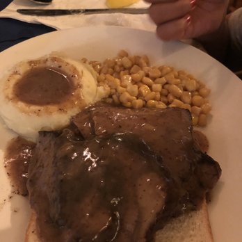 Charlie Weaver's Restaurant - Open face roast beef dinner - Barbeque Near Me - White Haven, Pennsylvania