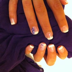 Fish and Nails NailDesign - Derzeit mein "Favorit"- Thermo-Gel, wechselt die Farbe von zartem Rosé bis kräftigem Violett, je nach dem wie warm die Hand
