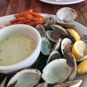 Lazy Days Restaurant - Clams - Seafood Near Me - Islamorada, Florida