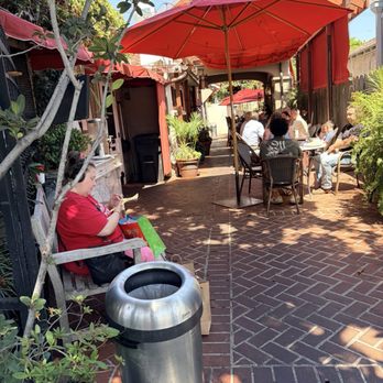 Aroma Coffee & Tea - Coffee & Tea Near Me - Studio City, California