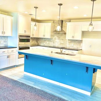 Western Homes Sales Office - New Keepsake Series Kitchen - General Contractors Near Me - Madera, California Western Homes Sales Office - New Keepsake Series Kitchen - General Contractors Near Me - Madera, California