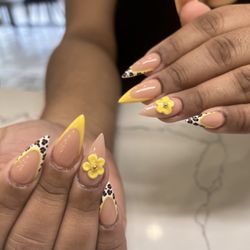 Diva Nails & Spa