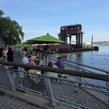 Pier i Cafe - American Near Me - New York, New York Pier i Cafe - American Near Me - New York, New York