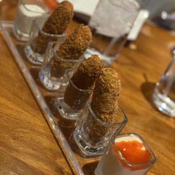 Gordon Ramsay Burger Las Vegas - Appetizers- Jalapeño poppers - Burgers Near Me - Las Vegas, Nevada