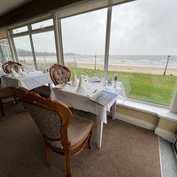 The Sandhouse Hotel and Marine Spa - Dining room for breakfast and dinner