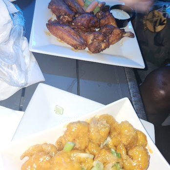 Big Shots Restaurant & Lounge - Sports Bars Near Me - Iselin, New Jersey