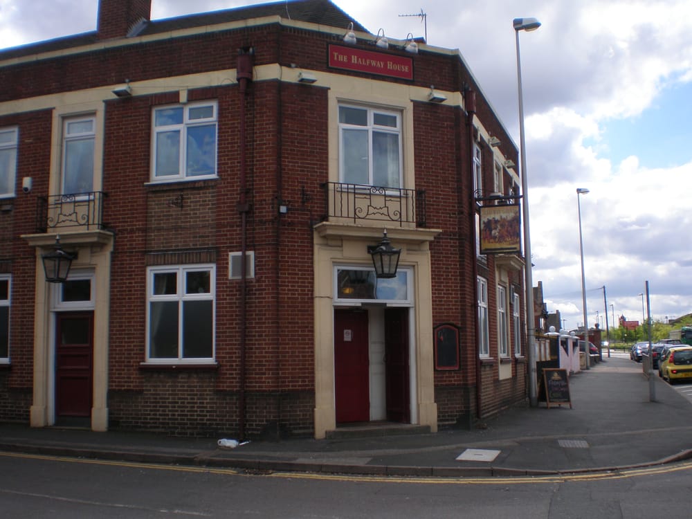 THE HALFWAY HOUSE Updated September 2024 75 Old Meeting Street