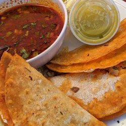 Peniel Deli & Tex-Mex - Birria tacos