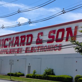 P.C. Richard & Son - Electronics Near Me - Carteret, New Jersey P.C. Richard & Son - Electronics Near Me - Carteret, New Jersey