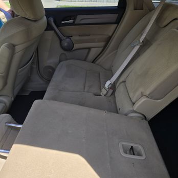 Second 2 None Mobile Auto Detailing - Middle seats shampood - Auto Detailing Near Me Second 2 None Mobile Auto Detailing - Middle seats shampood - Auto Detailing Near Me