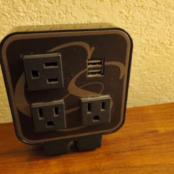 Comfort Suites Miami - Kendall - Charging station on computer desk. - Hotels Near Me - Miami, Florida