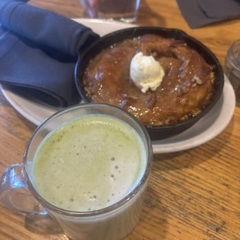 The High Hat - Caramel roll and pistachio matcha latte - Pancakes Near Me - Saint Paul, Minnesota