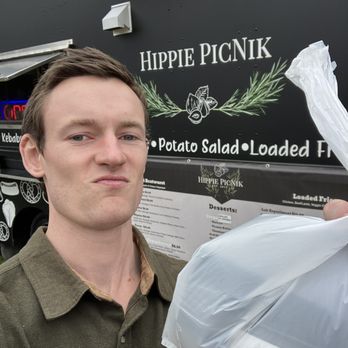 Hippie Picnik - Food Trucks Near Me - Austin, Texas