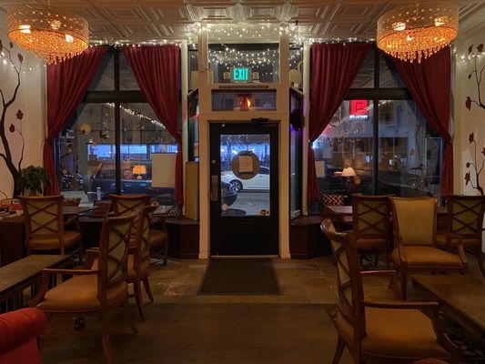 Room for Friends ... a wine bar! by null