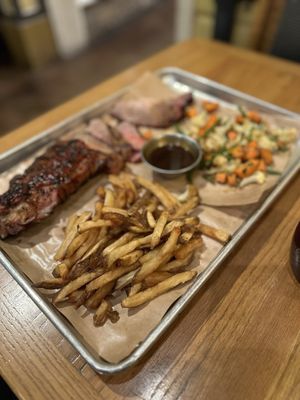 Lucille's Smokehouse Bar-B-Que by null