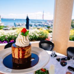 1852 Grill Room - The perfect dessert at 1852 Grill Room.