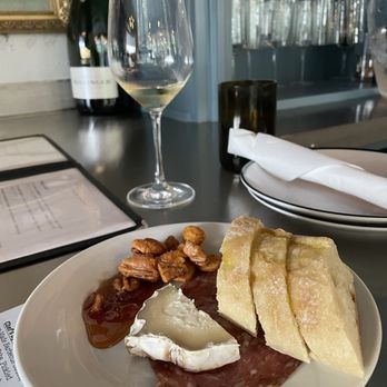 Red Or White - Birmingham - Wine Bars Near Me - Birmingham, Alabama Red Or White - Birmingham - Wine Bars Near Me - Birmingham, Alabama