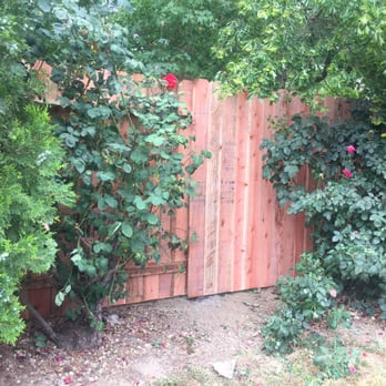Gateway Fence - Back fence. Bob will easily split your invoice with any shared neighbors. - Fences & Gates Near Me - Elk Grove, California Gateway Fence - Back fence. Bob will easily split your invoice with any shared neighbors. - Fences & Gates Near Me - Elk Grove, California