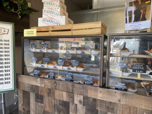 Starbread Bakery by null