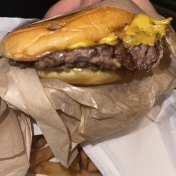 7th Street Burger East Village - Single patty - Burgers Near Me - New York, New York 7th Street Burger East Village - Single patty - Burgers Near Me - New York, New York