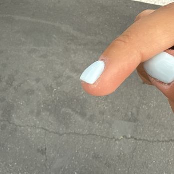Fleur Nail Spa - This is so thick, they did not remove the previous builder gel and painted over it. - Nail Salons Near Me - Santa Ana, California
